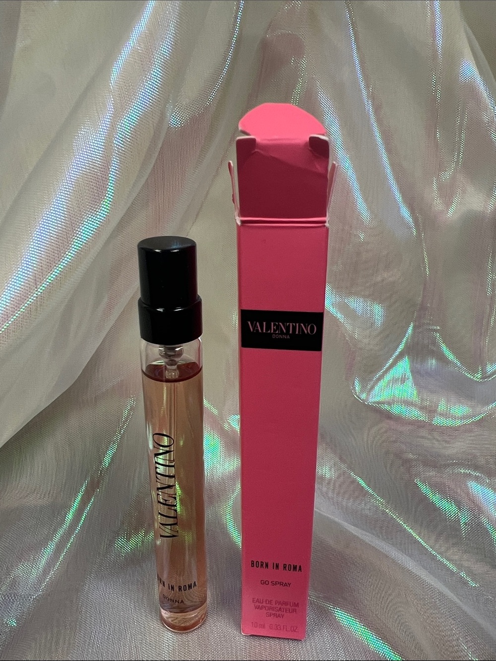 Valentino Donna Born in Roma EDP Go Spray — 10 mL
